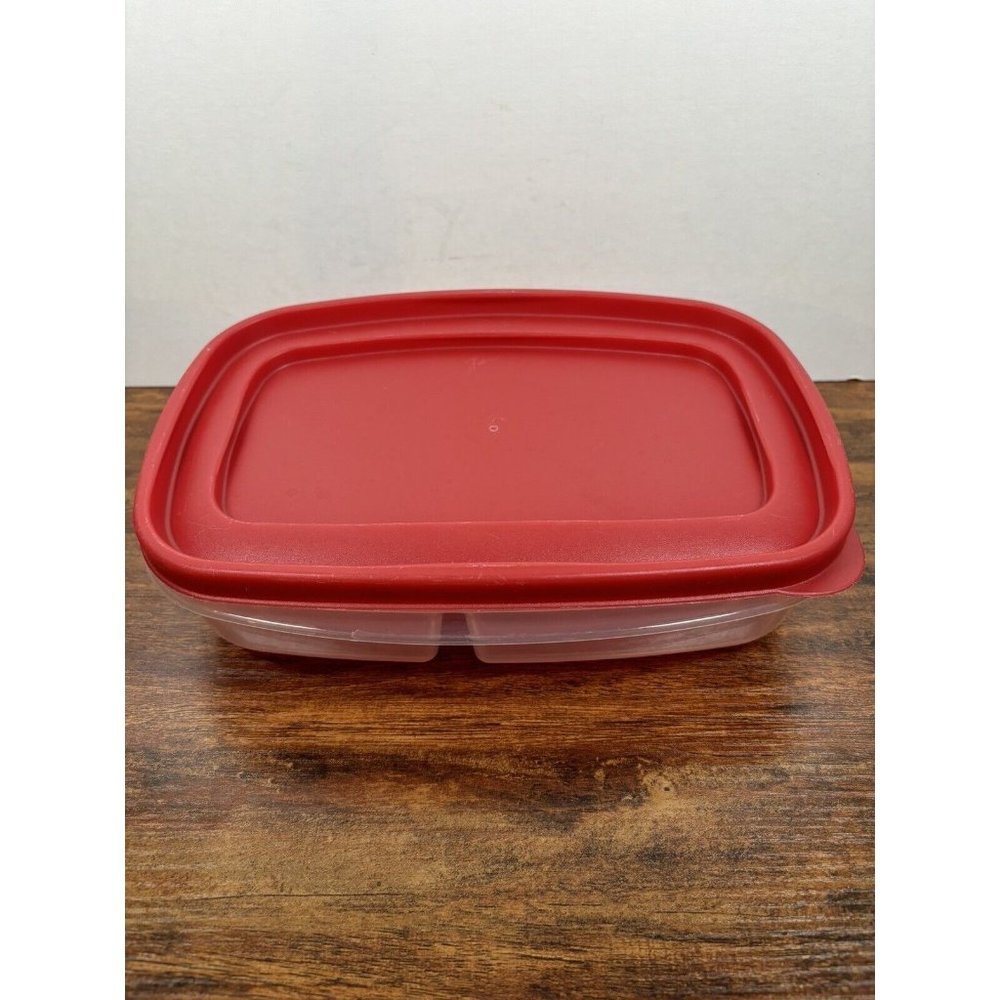 Rubbermaid Red Top  Storage Container Square Almond Lid 5 Cups 1.2 L USA Vintage